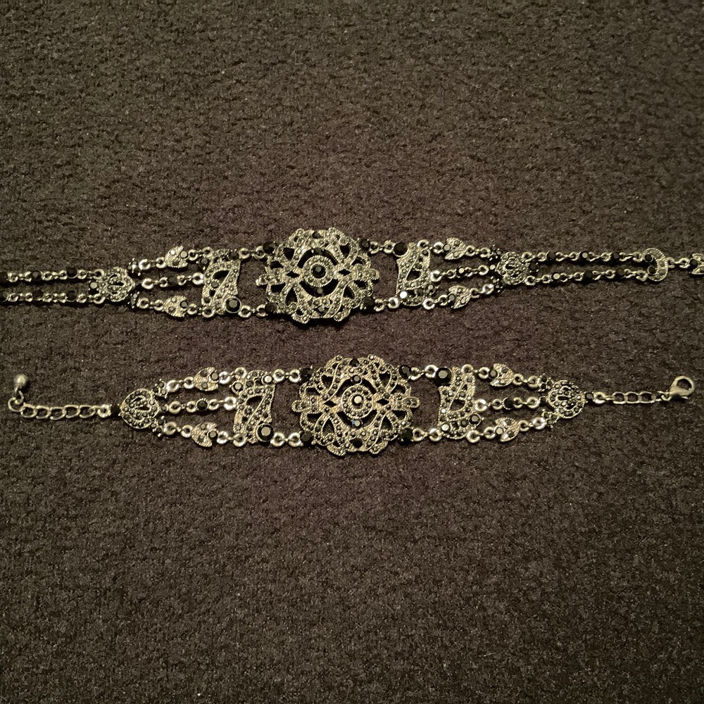Necklace choker , and bracelet set